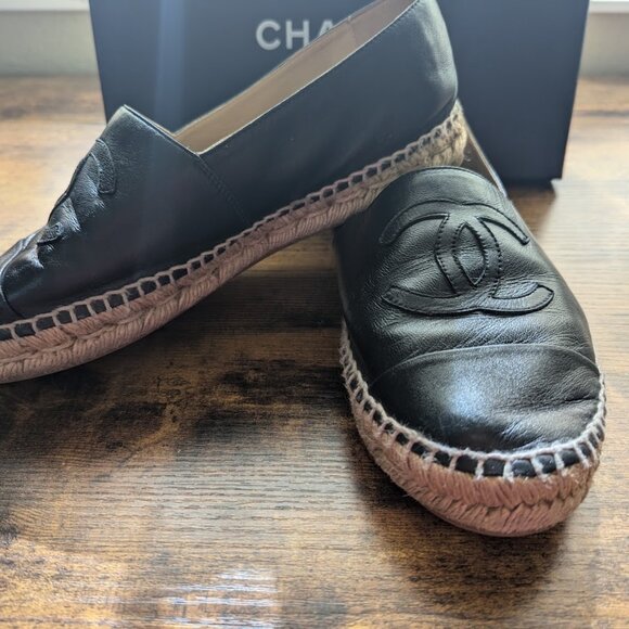 CHANEL black lambskin espadrilles size 40 - Picture 3 of 14